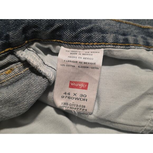 Wrangler Straight Jeans Mens Size 44 x 30 Blue Dark Wash Authentic Relaxed Fit - Picture 8 of 9